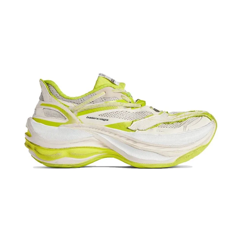 Sneaker esportivo branco com detalhes em verde neon